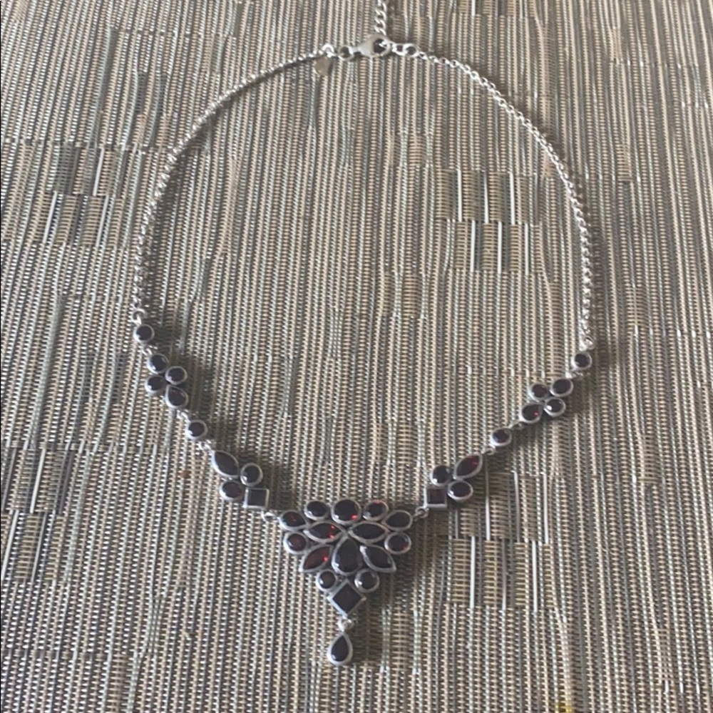 Sterling Silver end garnet stone vintage necklace